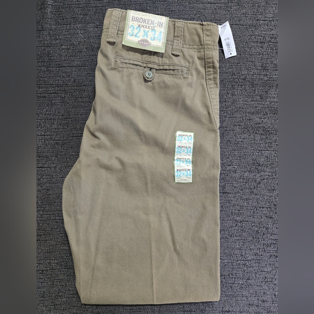 Old Navy 32x34 Khaki Pants